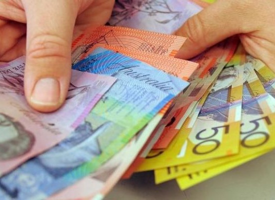 Loại tiền Úc: Bạn đã bao giờ tự hỏi về các loại tiền xu và giấy của Úc? Với những hình ảnh tuyệt đẹp, bạn có thể khám phá sự phát triển và sự thay đổi của các loại tiền này thông qua thời gian. Bất kỳ ai cũng sẽ thấy rằng loại tiền này là một trong những sản phẩm văn hoá tuyệt vời của Úc.